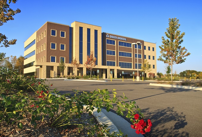 Delta Dental of Illinois corporate building in Naperville, IL